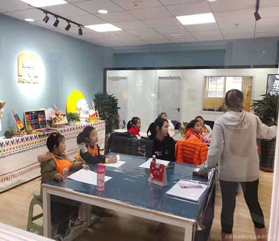 智翔(大連)教育咨詢服務(wù) 專(zhuān)業(yè)導(dǎo)航，點(diǎn)亮求學(xué)與職業(yè)發(fā)展之路